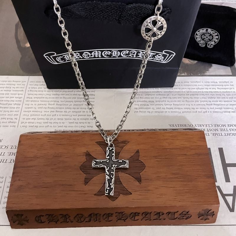 Ch**me He**ts necklaces